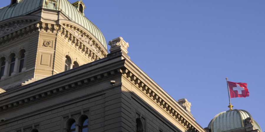 Der Nationalrat diskutiert ab heute an seiner Sondersession unter anderem über Arbeitsbedingungen in der Pflege und über eine Initiative für neue Vorgaben bei Einbürgerungen. (Archi...