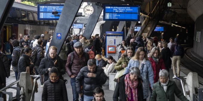 Die Pendler sind nicht glücklich mit der SBB. (Archivbild) SBB