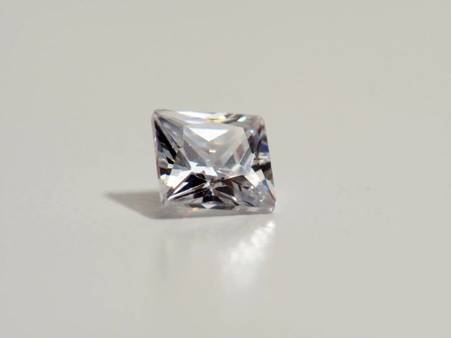 Diamant mit Prinzessin-Schliff