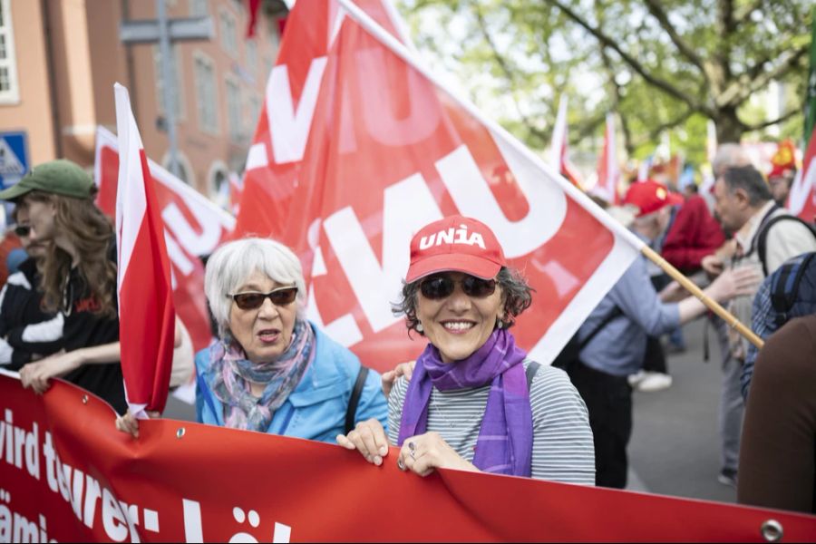 Das Motto: «Prämien runter, Löhne rauf.»