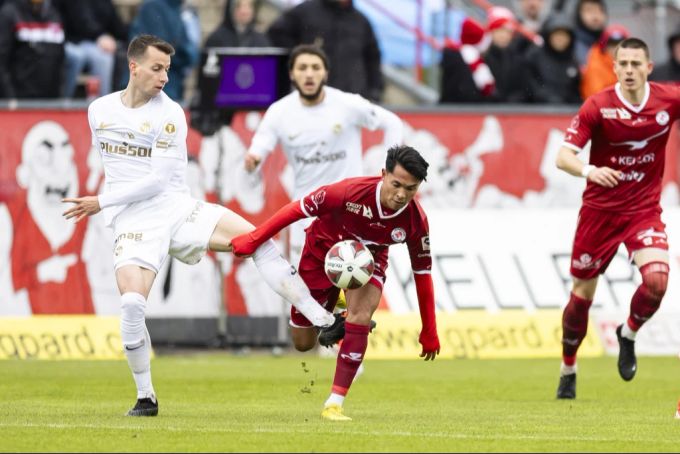 Dank des Siegs über Winterthur vor rund zwei Wochen sind Sandro Lauper (links) und die Berner Young Boys in einer guten Position als Leader zum Start in die «Championship Round» der Super League. bsc young boys