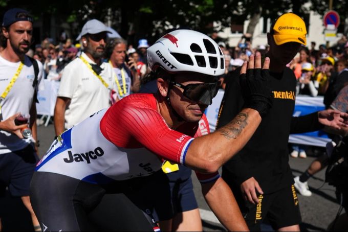 Dylan Groenewegen triumphiert in Dijon. Tour de France