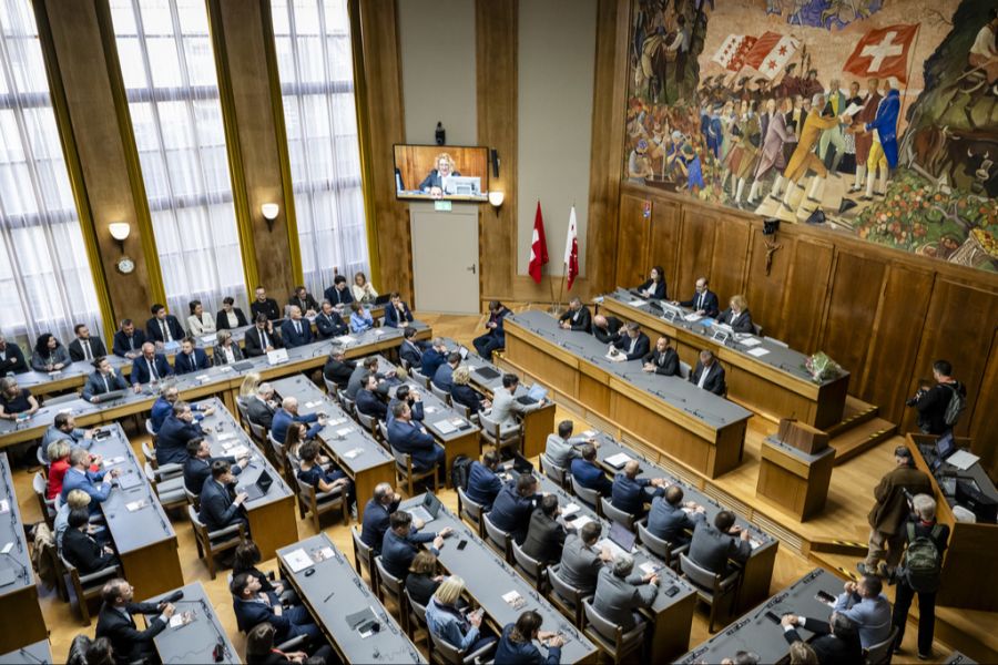 Der Walliser Staatsrat soll die Problematik lösen, fordern die Mitte-Politiker. (Archivbild)