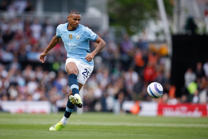 Manuel Akanji im Einsatz für Manchester City. Manuel Akanji Manchester City