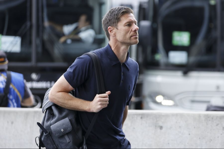 Ausserdem hat Trainer Xabi Alonso seine Tasche gepackt und ist zu Real Madrid abgewandert.