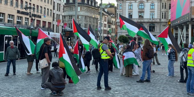 In Basel kommt es zu einer Pro-Palästina-Demo. basel