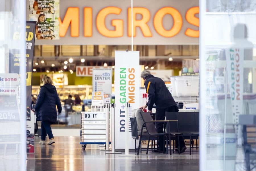 Denn Migros und Coop engagieren sich im Verein «Sorten für morgen», der die Einführung einer neuen Gentechnik fordert. (Symbolbild)