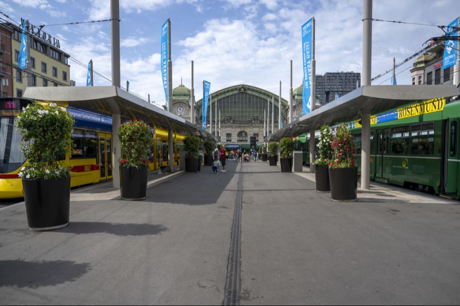Einige Trams werden umgeleitet und halten nicht am Bahnhof Basel SBB.