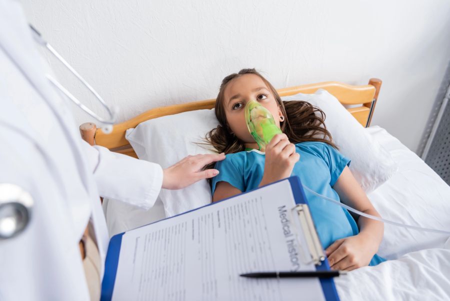 Ohne die Laborergebnisse können Patienten nicht behandelt werden. Doch tagelanges Warten kann manchmal lebensbedrohlich werden. (Symbolbild)