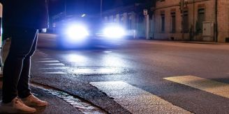 In Gossau SG - Autofahrer fährt Fussgänger (23) an und verprügelt ihn