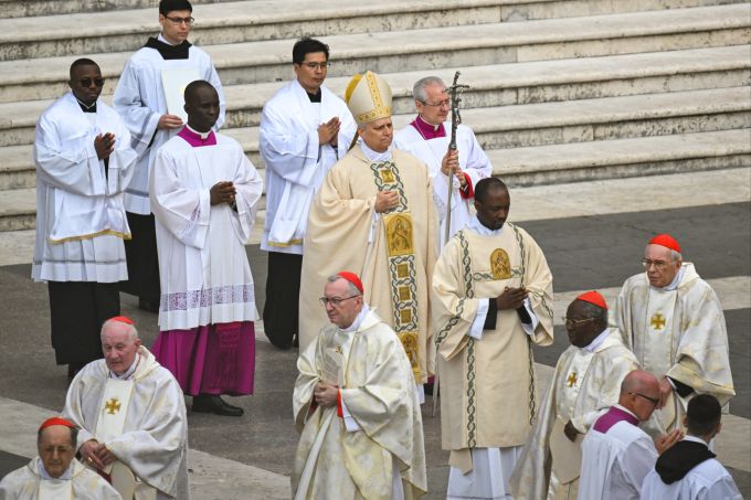 Bisher ist noch nicht deutlich geworden, welche Möglichkeiten Papst Leo in Erwägung zieht, um das gemeinsame Osterdatum zu finden. (Archivbild) Papst Leo