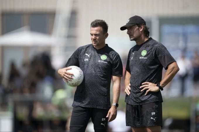Enrico Maassen und der FC St.Gallen tanzen vorerst auf drei Hochzeiten. FC St.Gallen Enrico Maassen