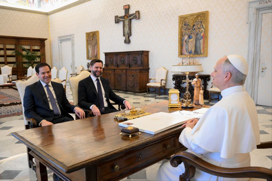 Papst Leo XIV. hat bereits Vize-Präsident J.D. Vance im Vatikan empfangen.