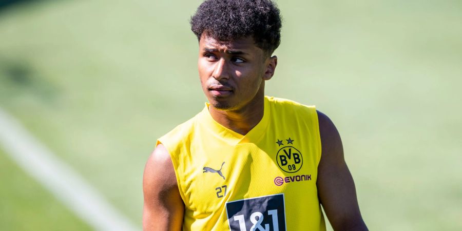 Feiert Tore gerne auch mal mit einem Salto: BVB-Neuzugang Karim Adeyemi.