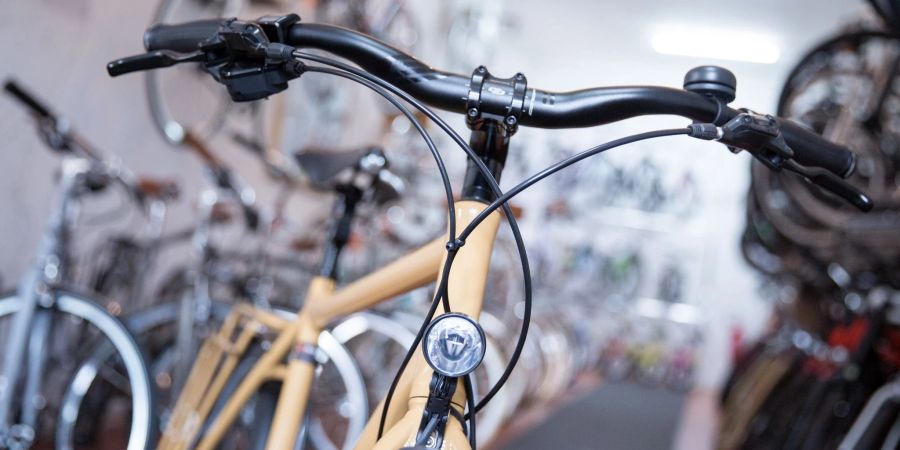 Augen auf beim Gebrauchtfahrradkauf: Um später nicht mit einem halb kaputten oder gar geklauten Rad dazustehen, sollten Interessenten einiges berücksichtigen.