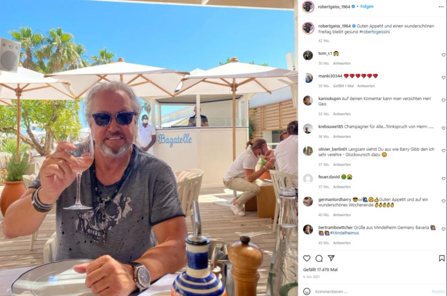 Die Luxus-Familie schnabuliert gerne in den Beachclubs von St.Tropez.