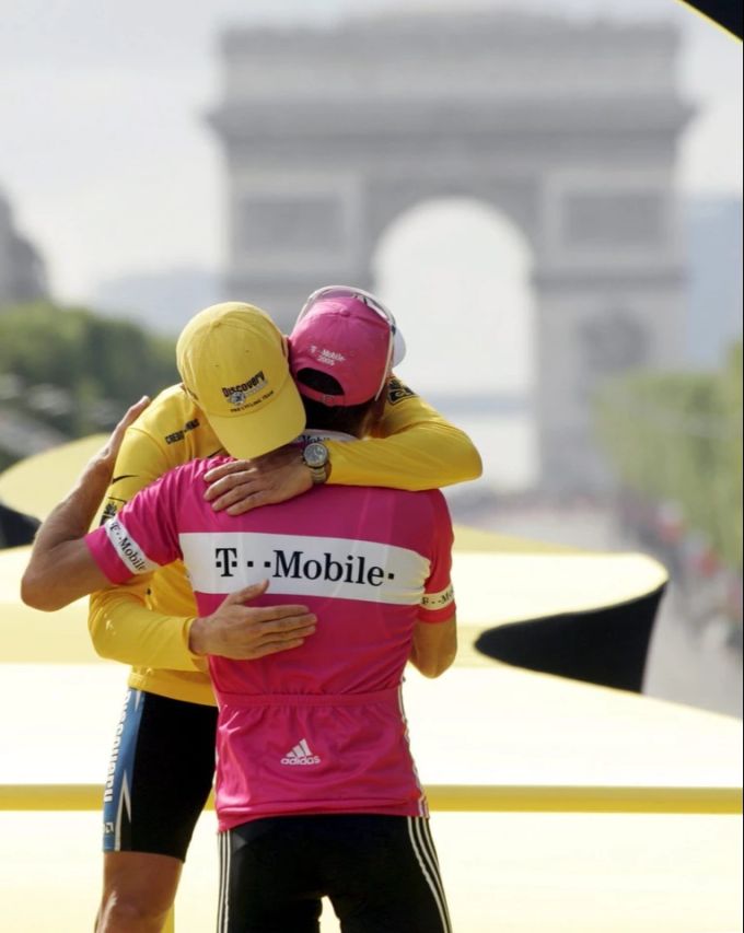 Lance Armstrong und Jan Ullrich: Während der Karriere respektvolle Kontrahenten, danach gute Freunde. (Archivbild) Lance Armstrong