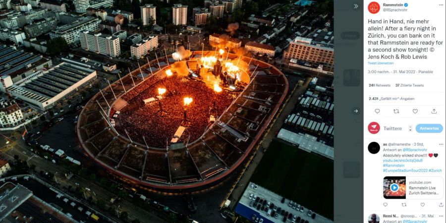 Beim Konzert kam auch viel Feuerwerk und Pyro-Technik zum Einsatz.