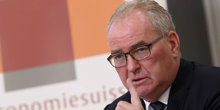 «Enorm bedrohliche Aussicht für Unternehmen»: Economiesuisse-Präsident Christoph Mäder. (Archivbild)