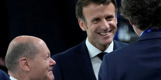 Scholz und Macron bei Nato-Gipfel in Paris Scholz und Macron bei Nato-Gipfel in Paris