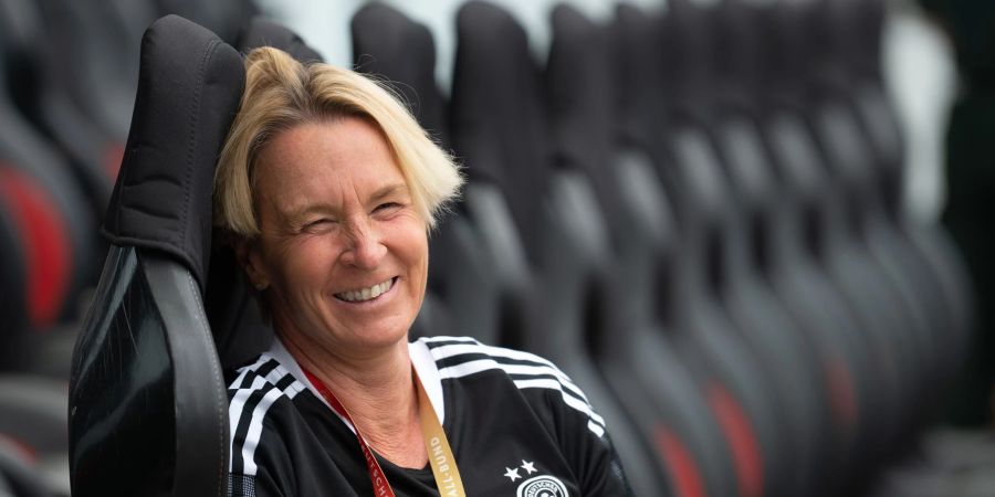 Bundestrainerin Martina Voss-Tecklenburg freut sich auf das Viertelfinale gegen Österreich.