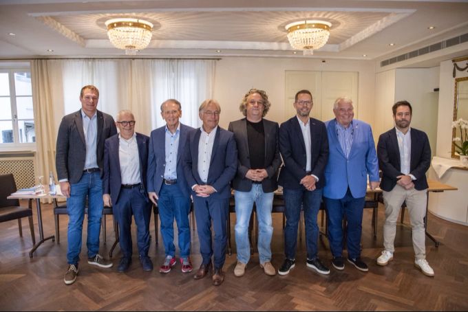 Gleich mehrere Aktionäre der FC Luzern Holding AG werden von Bernhard Alpstaeg verklagt. FC Luzern