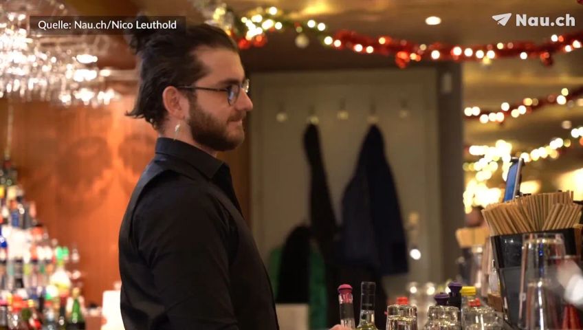 leon-assistant-manager-cranberry-bar-1