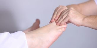 Eine Wohltat - Was bringt die Fussreflexzonenmassage wirklich?