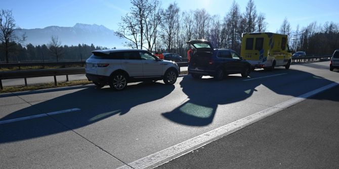 Auffahrkollision auf Autobahn