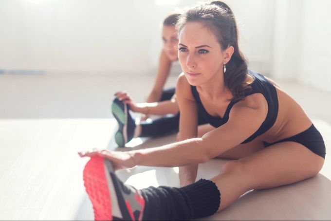 Routinen helfen ungemein, regelmässig Sport zu machen. Frau, Sport, Motivation, Vorsätze