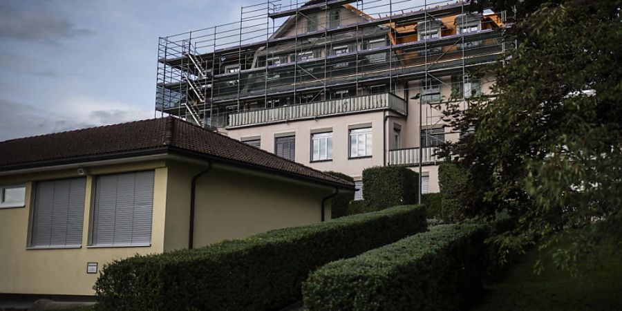 Blick auf die «Christliche Schule Linth», die früher «Domino Servite» hiess, in Kaltbrunn SG. Ehemalige Schüler der christlichen Privatschule erhoben schwere Gewaltvorwürfe. (Archivbild)