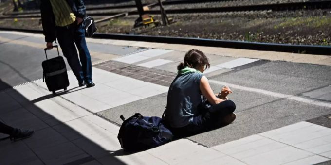 Der Bahn-Streik in Deutschland betrifft nun auch wieder den Personenverkehr. (Symbolbild) Deutsche Bahn