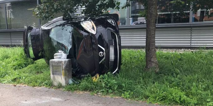 Die Frau hatte die Kontrolle über ihren Wagen verloren. Unfall Wängi TG