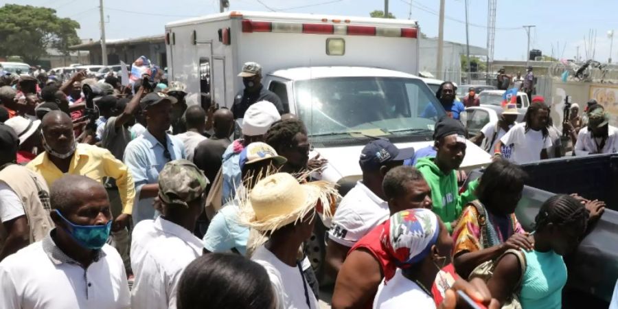 Anhänger von Ex-Präsident Aristide in Port-au-Prince