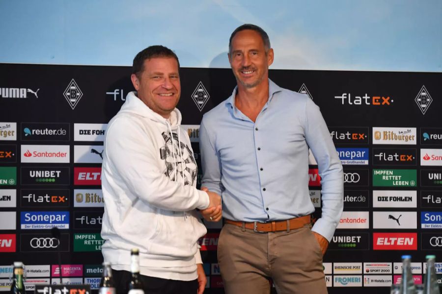 Adi Hütter mit Gladbach-Sportchef Max Eberl.