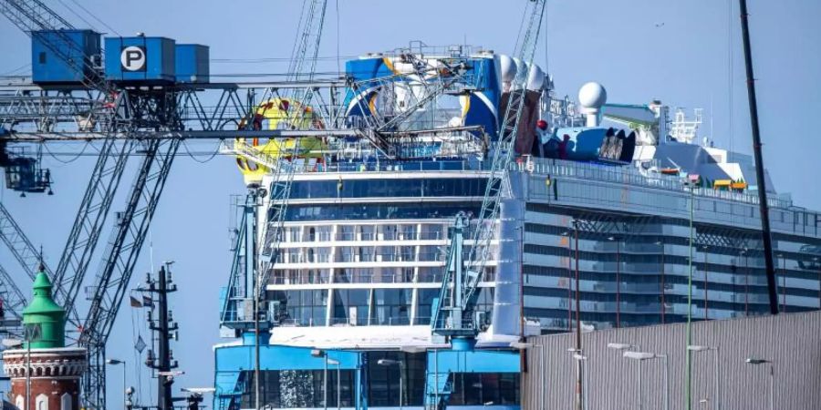 Neben den Hochsee-Kreuzern sollen in Bremerhaven künftig auch kleinere Flusskreuzfahrtschiffe anlegen. Foto: Sina Schuldt/dpa