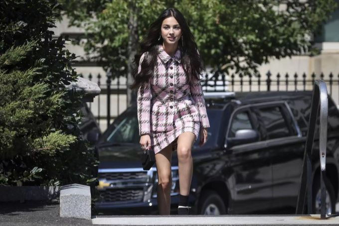 Die erst 18-jährige Newcomerin Olivia Rodrigo ist an den MTV Music Awards 2021 gleich fünffach nominiert. Olivia Rodrigo