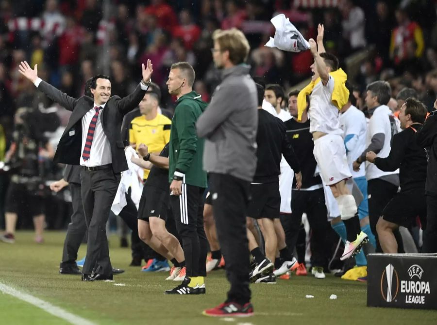 2016 reihen sie den dritten Erfolg in Serie aneinander. Dieses Mal muss Jürgen Klopps FC Liverpool dran glauben.