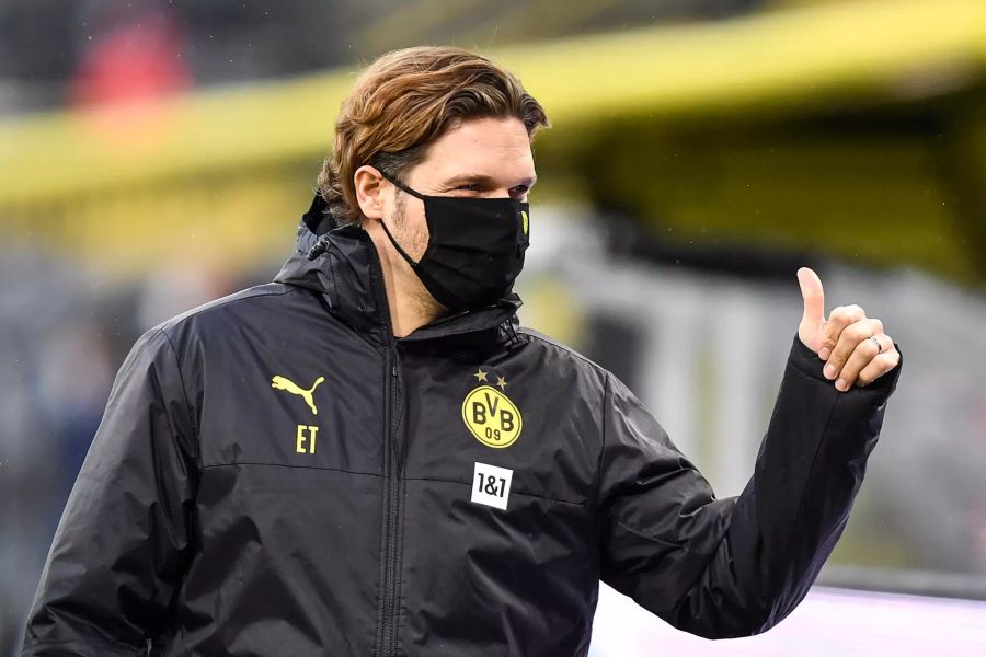 Dortmund-Trainer feiert gegen Wolfsburg seine Heim-Premiere in der Bundesliga.