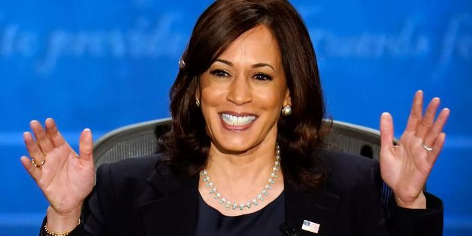Washington - Gewählte US-Vizepräsidentin Harris gibt Senatssitz ab