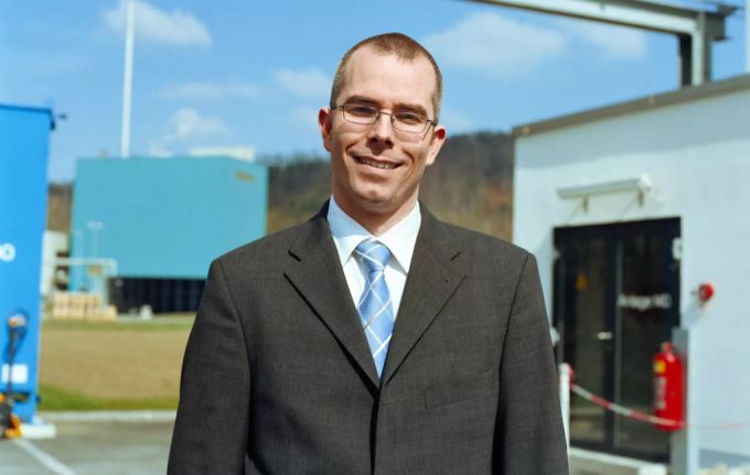 Portrait von Markus Blocher, CEO von EMS Dottikon, aufgenommen im März 2005. dottikon