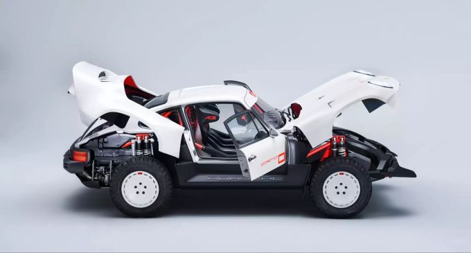 Vom Basis-Porsche bleibt beim Singer ACS nur der mittlere Karosserieteil, der Rest ist feinste Motorsport-Technik 2021 Singer ACS