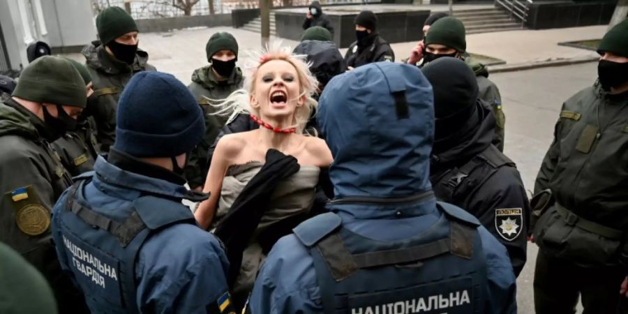 Femen-Aktivistin in Kiew