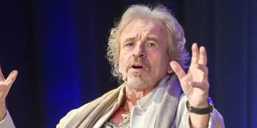 Der Moderator Thomas Gottschalk ist ab sofort wieder als Showmaster aktiv. Foto: Jens Kalaene/dpa-Zentralbild/dpa