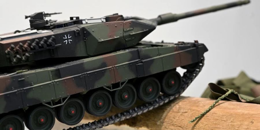 Modell eines Leopard-2-Panzers