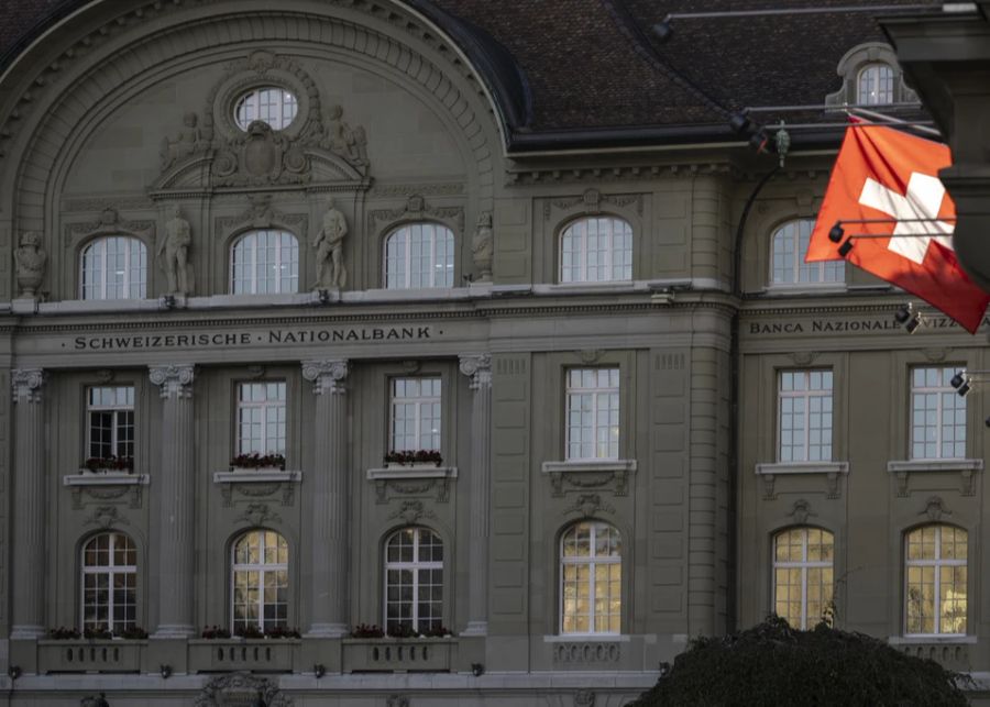 Die Schweizerische Nationalbank hat am Donnerstag ihren Leitzins weiter erhöht.