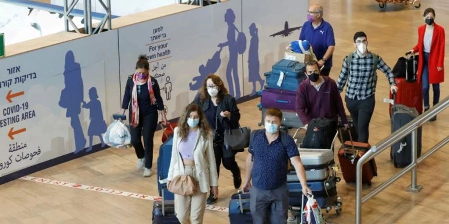Mitarbeitende des Ben-Gurion-Flughafens bekamen dies jedoch glücklicherweise mit und verständigten die Polizei.