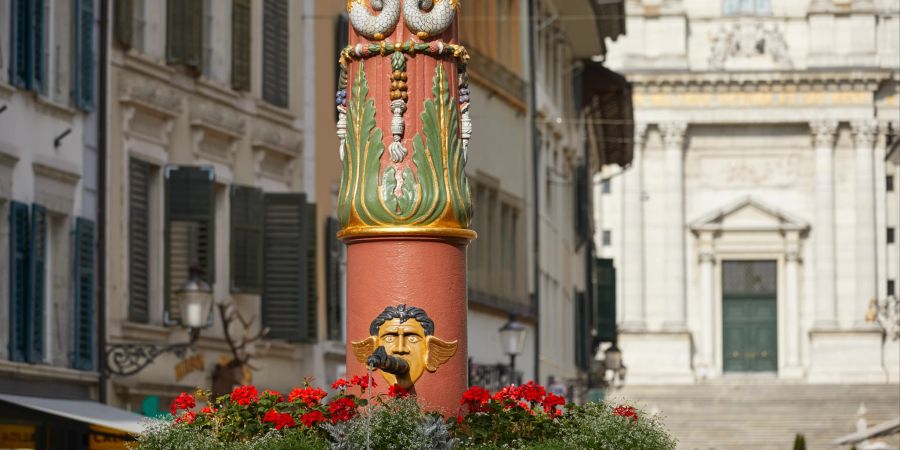 Der Fischbrunnen in Solothurn.