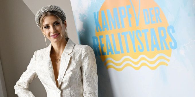 Cathy Hummels moderiert die Dokusoap «Kampf der Realitystars» bei RTLzwei. Cathy Hummels moderiert die Dokusoap «Kampf der Realitystars» bei RTLzwei.