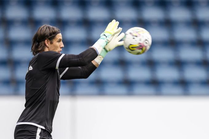 Yann Sommer wird von Jörg Stiel verteidigt. Yann Sommer